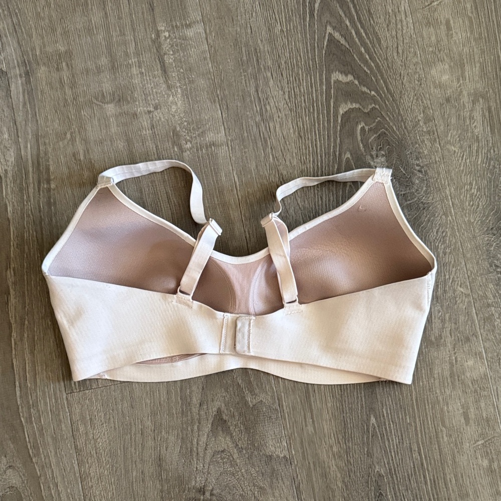 Nike Alate Minimalistic Bra - Picture 4 of 5
